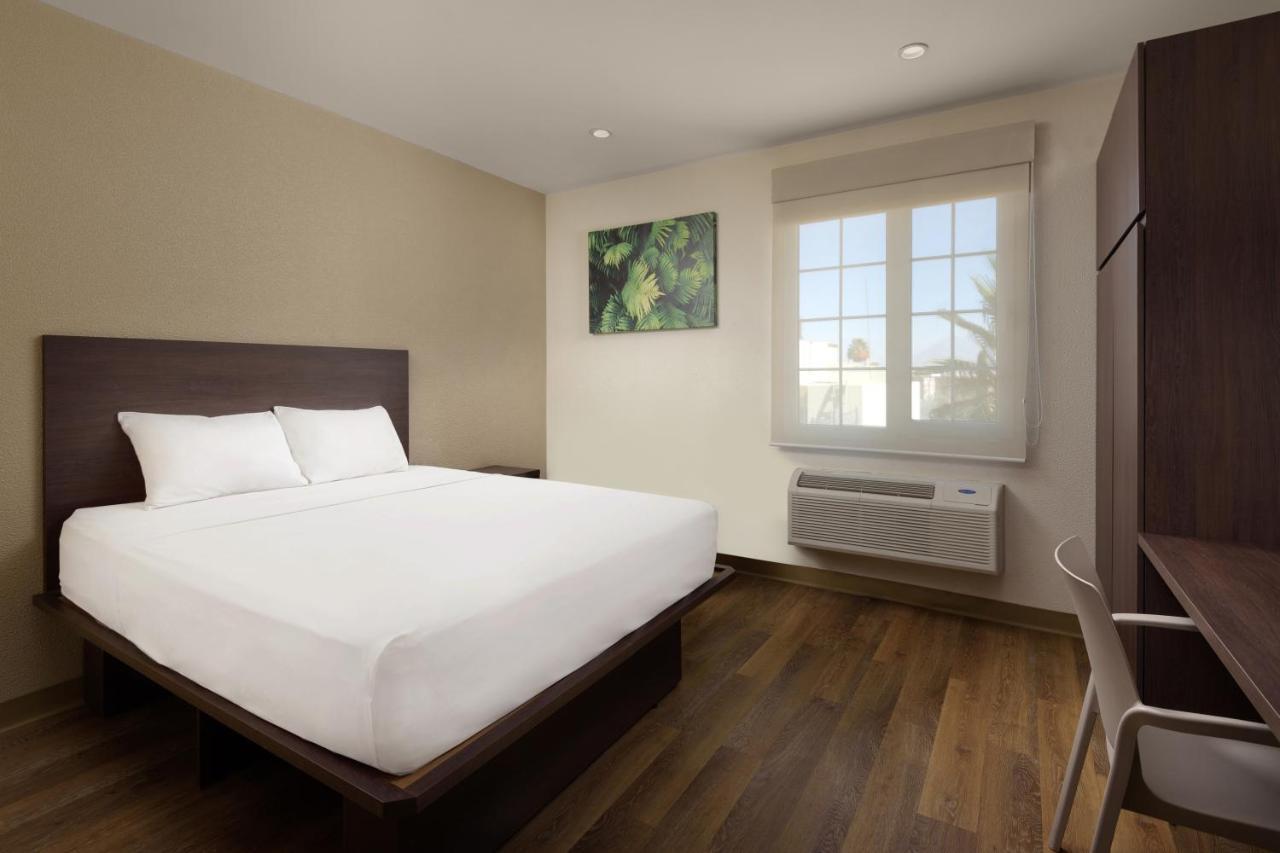 Extended Suites Tijuana Macroplaza Экстерьер фото