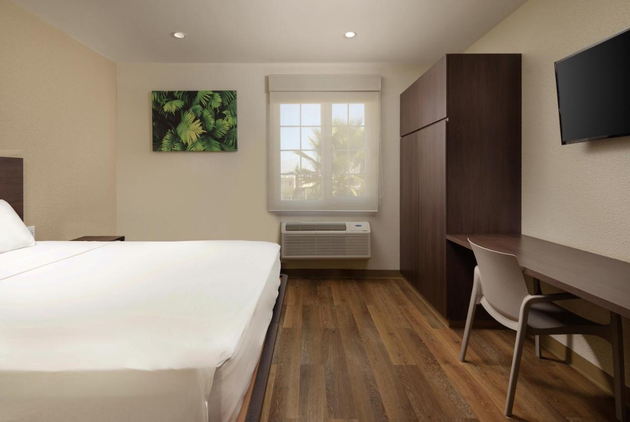 Extended Suites Tijuana Macroplaza Экстерьер фото