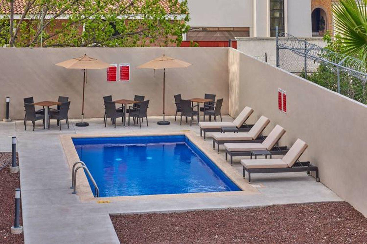Extended Suites Tijuana Macroplaza Экстерьер фото